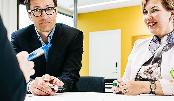 Valmentava johtaminen osallistaa ja tunnistaa henkilön oman työnsä parhaaksi asiantuntijaksi. Rastor-instituutti-aikuiskoulutus.jpg